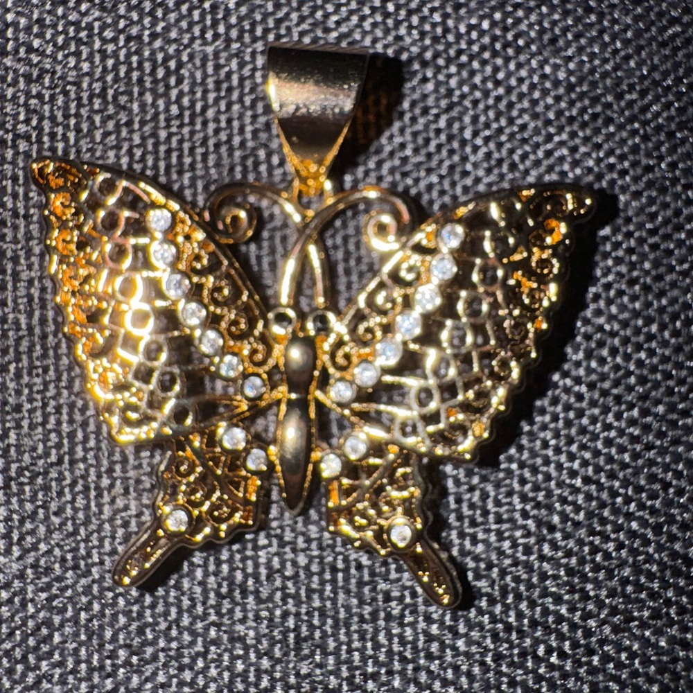 Elegant 18k Gold Filled Butterfly Pendant
